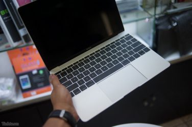 Unboxing MacBook Air 12 pollici